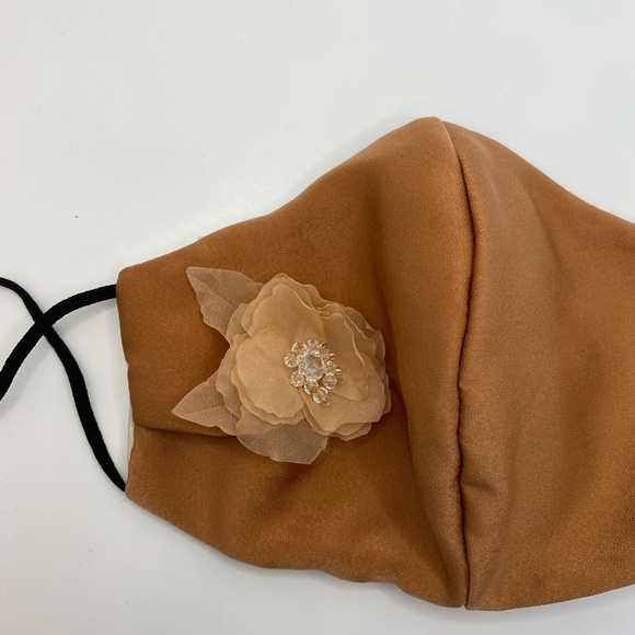 Silk face mask with nose wire - Picture 2 of 4